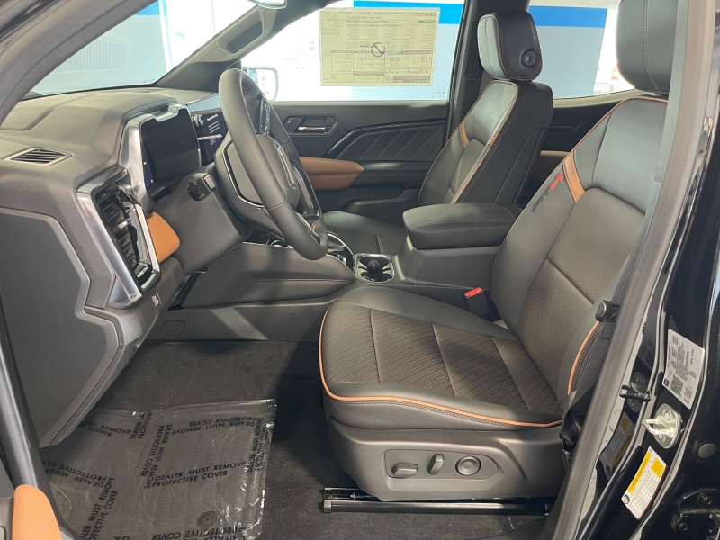 2025 GMC Canyon