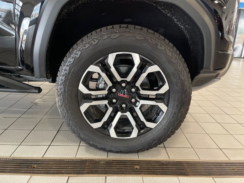 2025 GMC Canyon