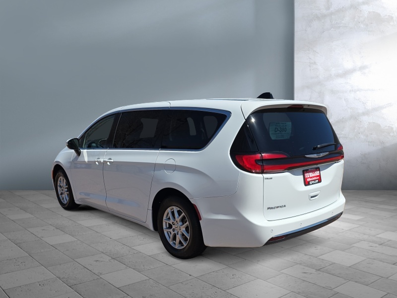 2023 Chrysler Pacifica