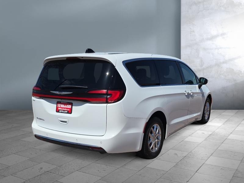 2023 Chrysler Pacifica