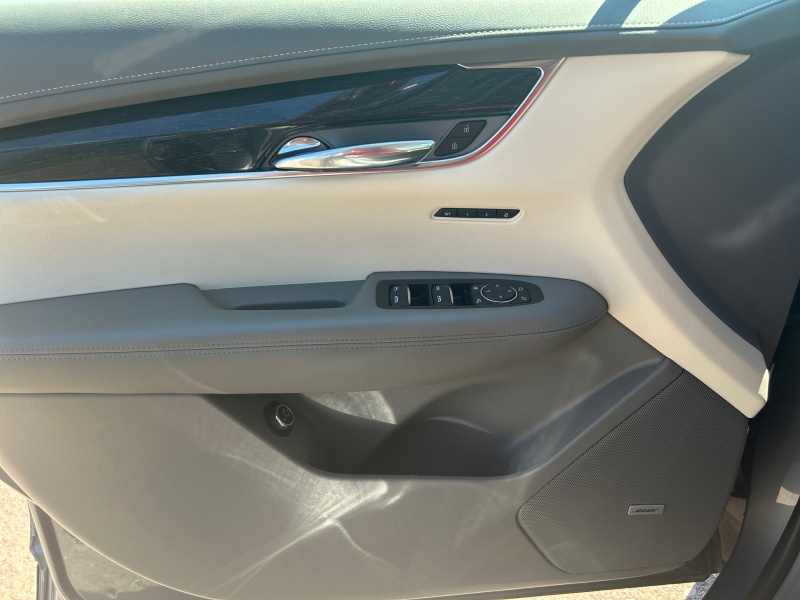 2021 Cadillac XT6