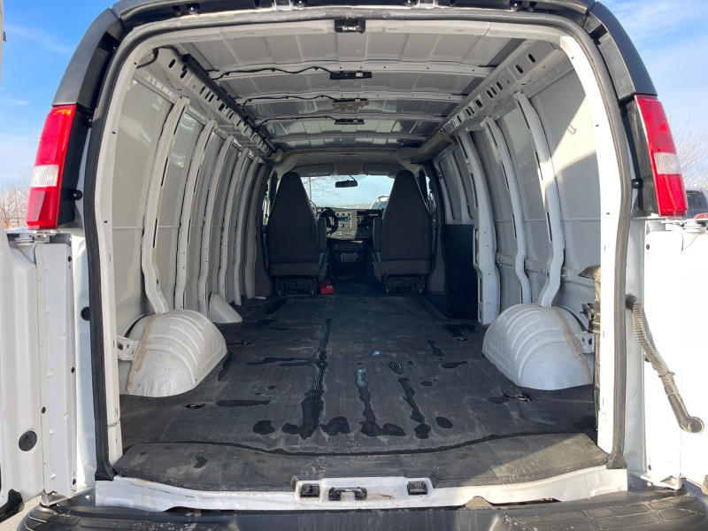 2023 Chevrolet Express Cargo Van