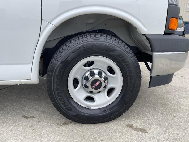 2017 GMC Savana Passenger