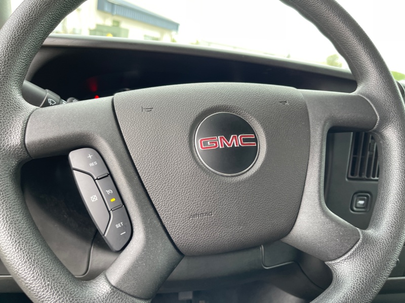 2017 GMC Savana Passenger