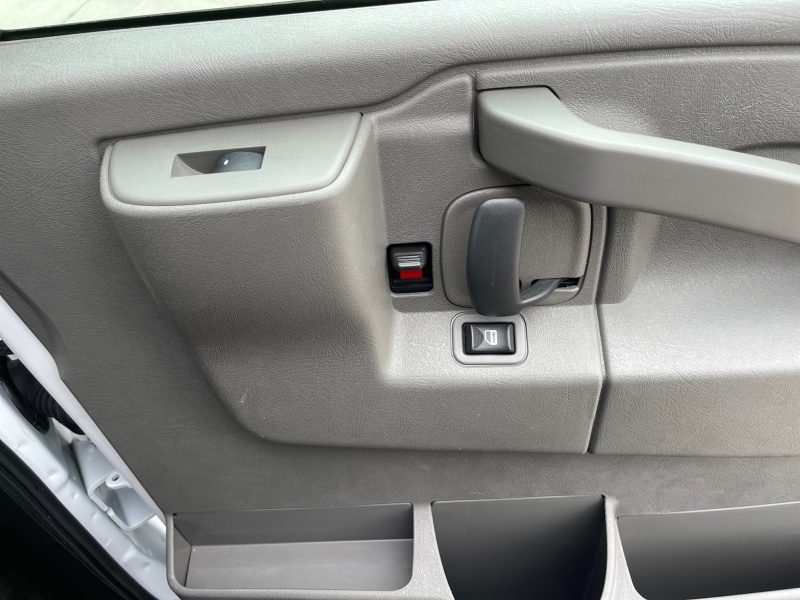 2017 GMC Savana Passenger