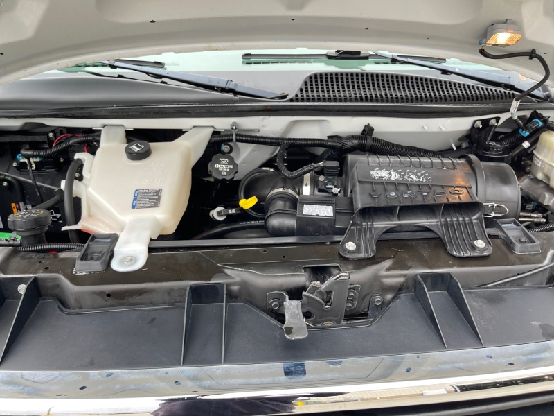 2017 GMC Savana Passenger