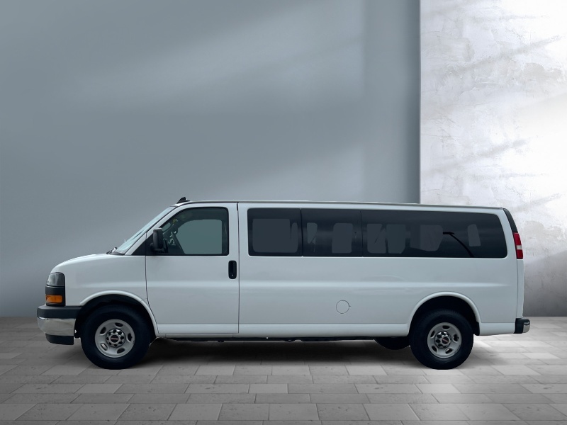2017 GMC Savana Passenger