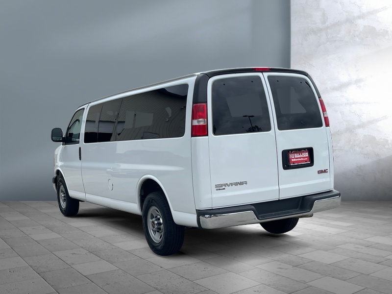 2017 GMC Savana Passenger