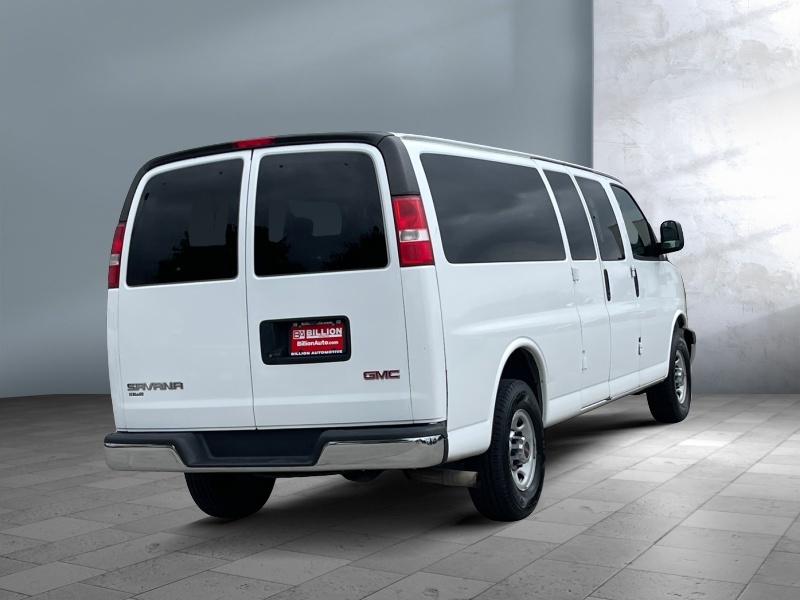 2017 GMC Savana Passenger