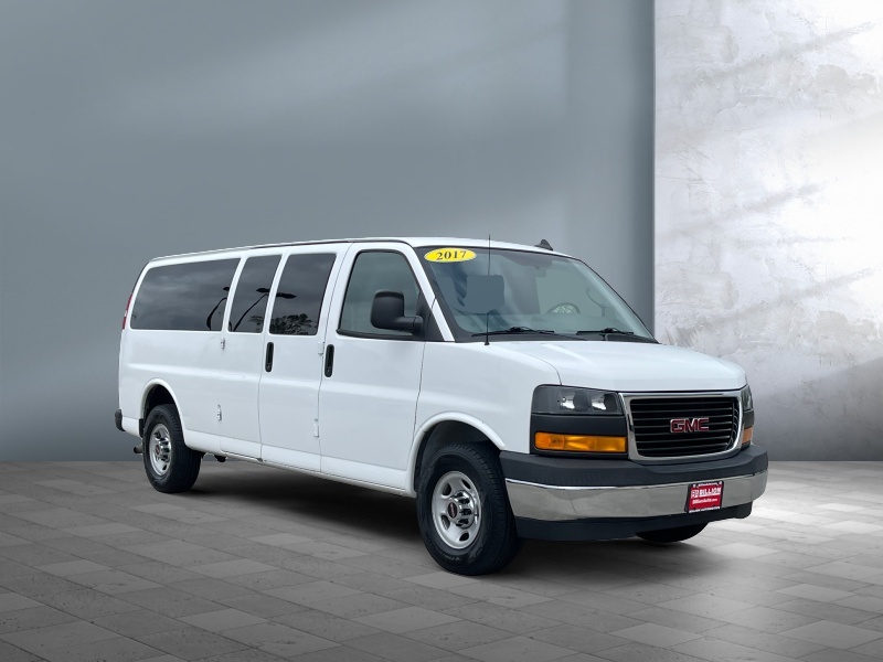 2017 GMC Savana Passenger