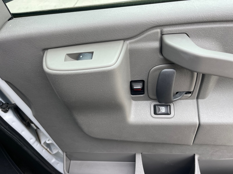 2017 GMC Savana Passenger
