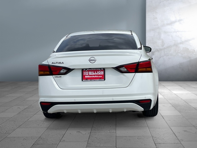 2023 Nissan Altima