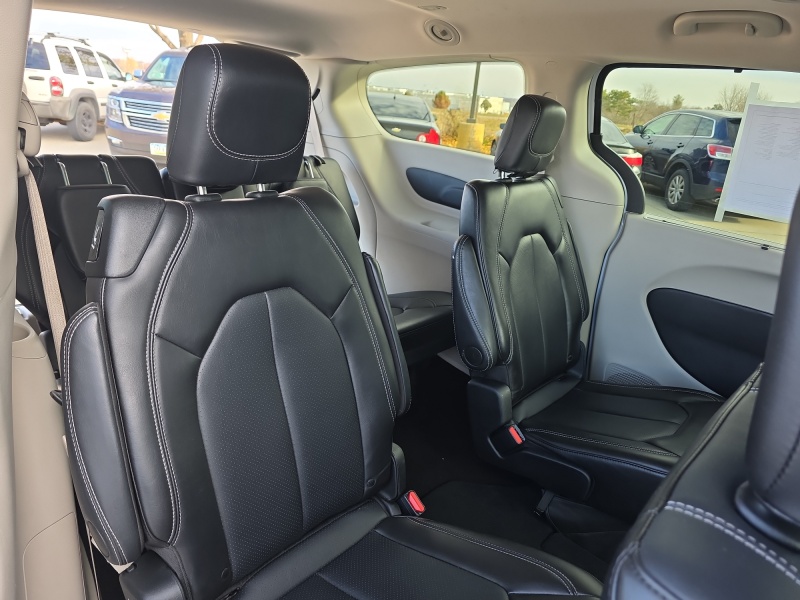 2024 Chrysler Pacifica