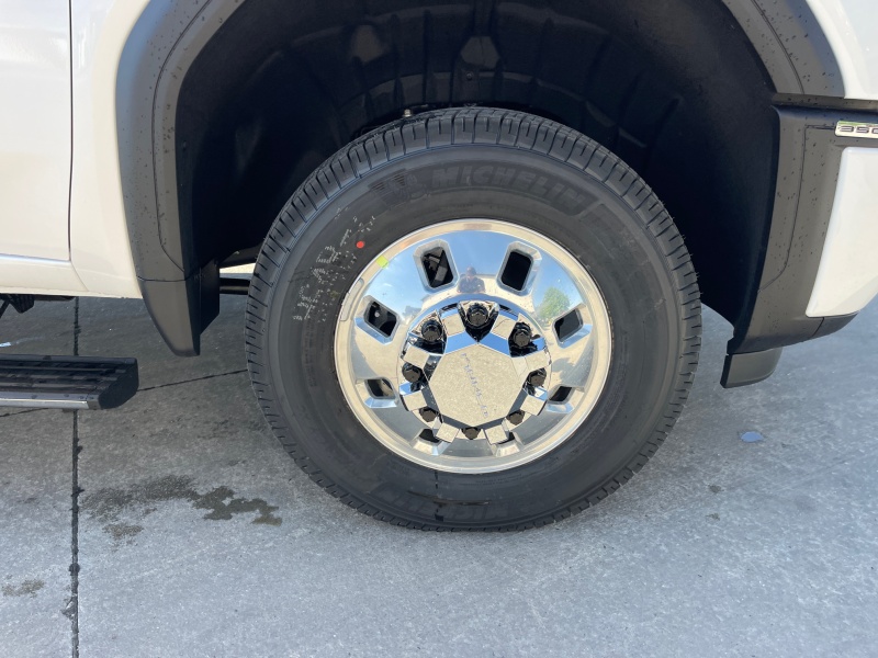2025 GMC Sierra 3500HD