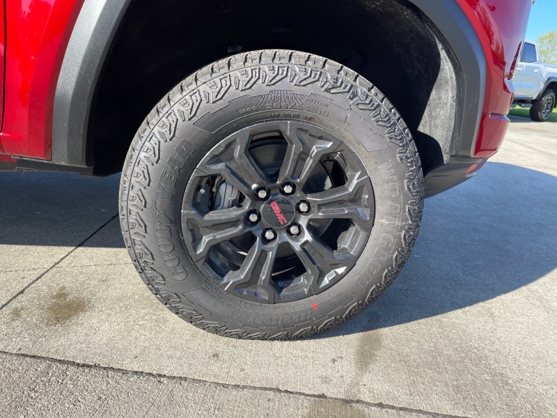 2025 GMC Canyon