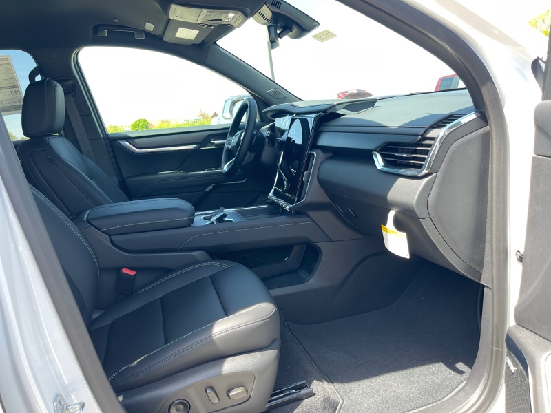 2025 GMC Acadia