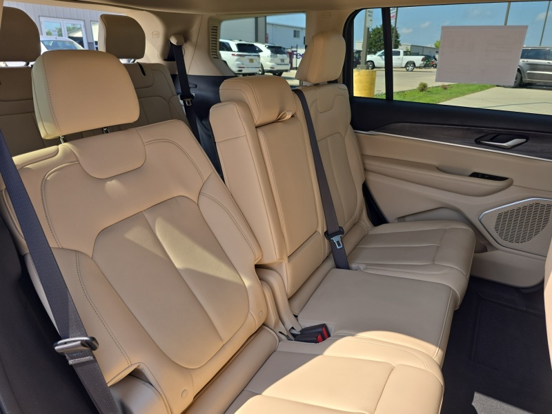 2022 Jeep Grand Cherokee L