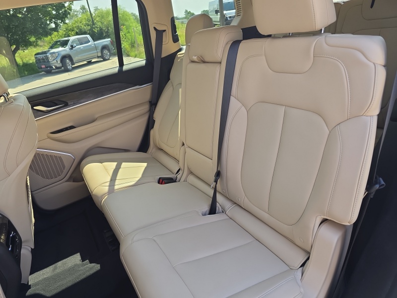 2022 Jeep Grand Cherokee L