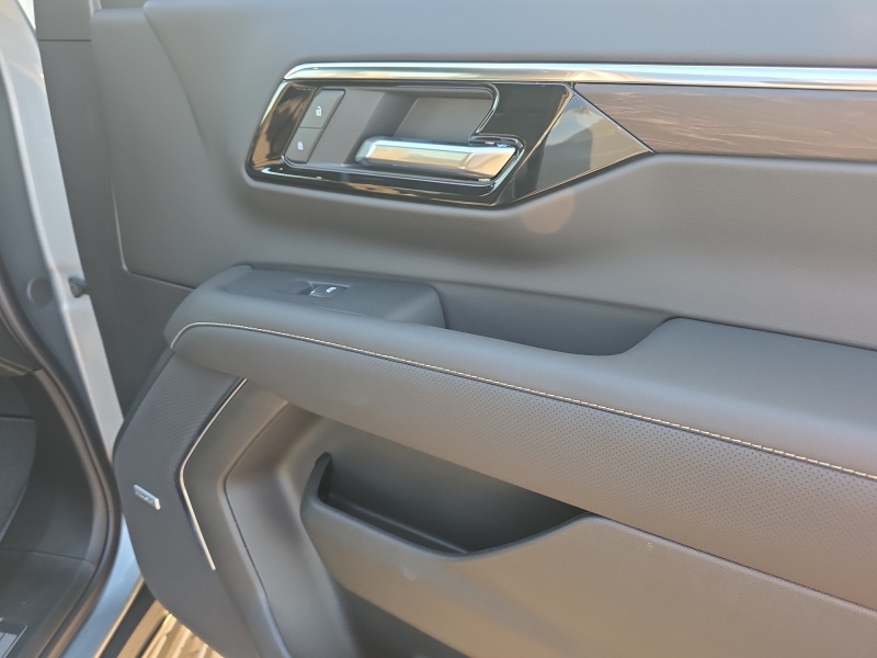 2025 Chevrolet Suburban