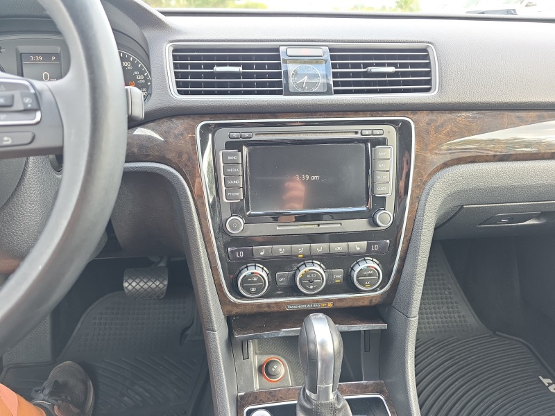 2015 Volkswagen Passat
