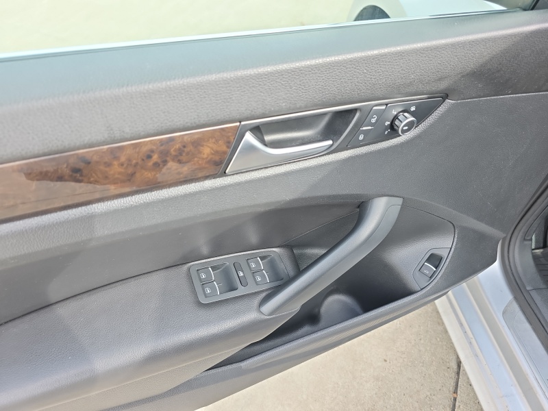 2015 Volkswagen Passat