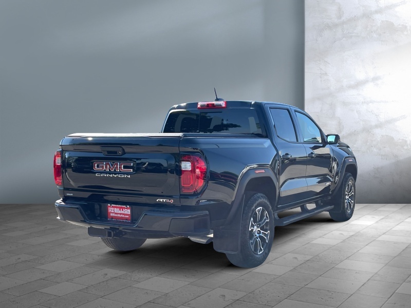 2024 GMC Canyon