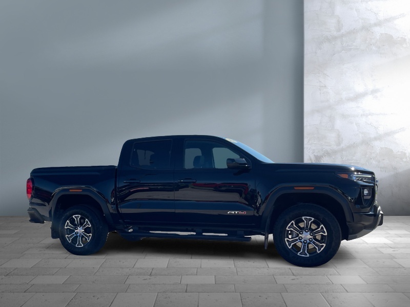 2024 GMC Canyon