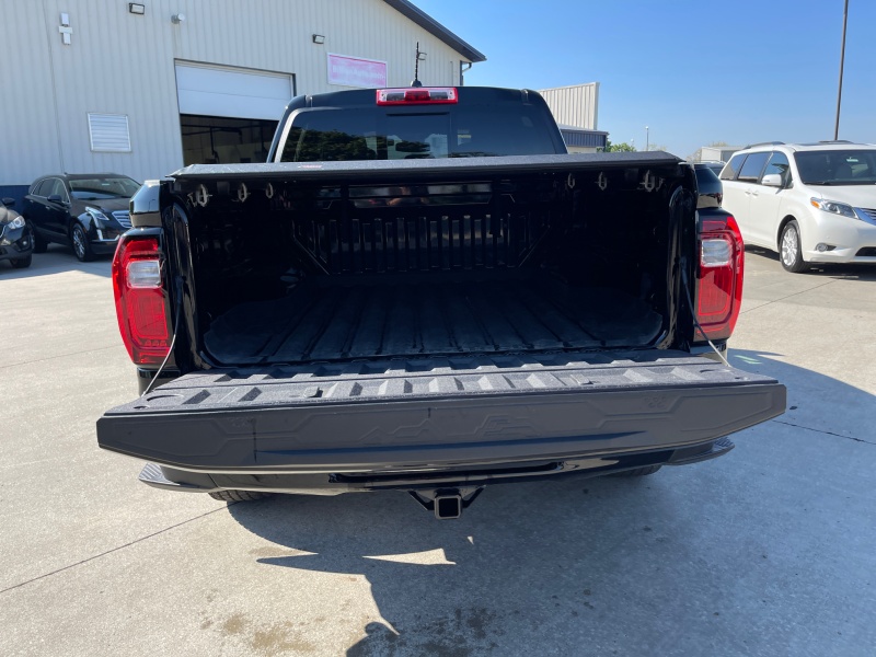 2024 GMC Canyon