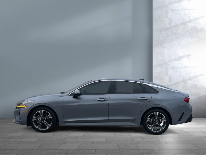 2022 Kia K5