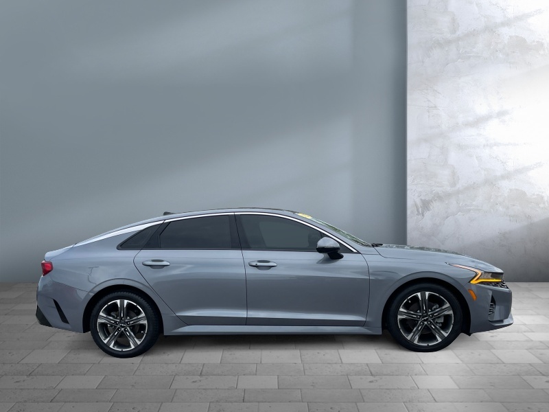 2022 Kia K5
