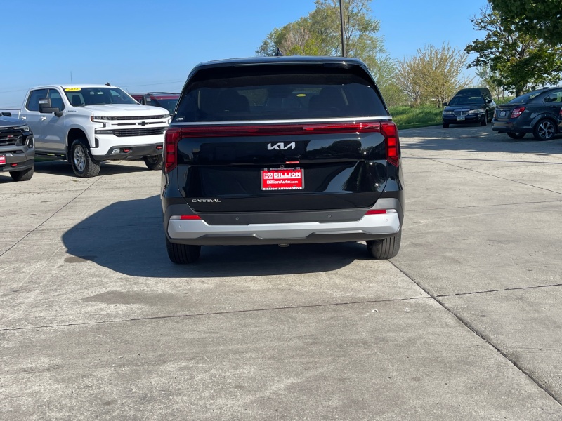2025 Kia Carnival
