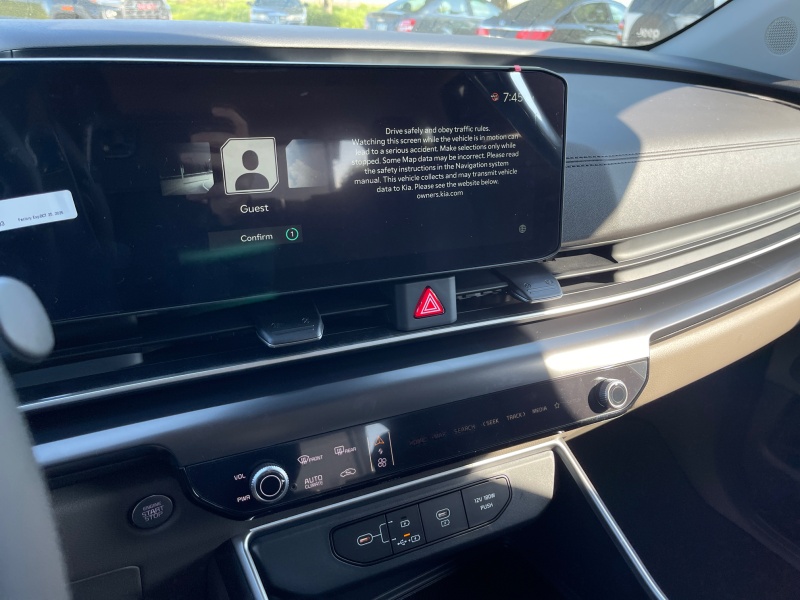 2025 Kia Carnival
