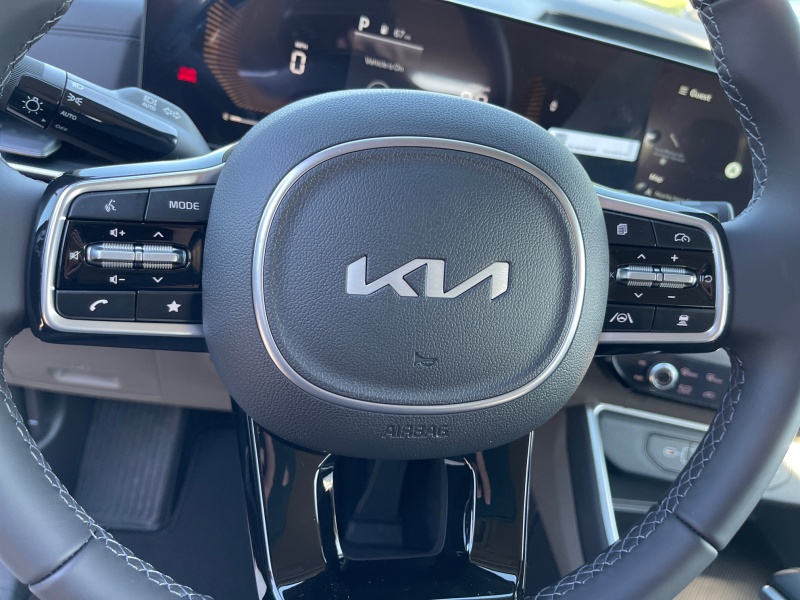 2025 Kia Carnival