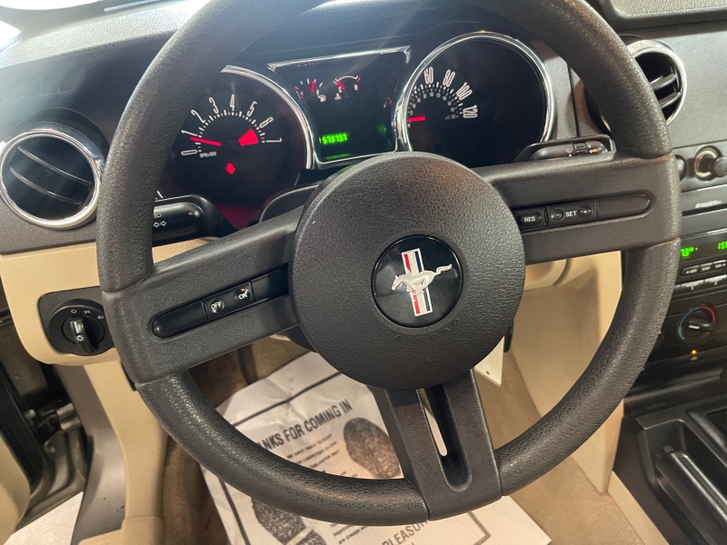 2005 Ford Mustang