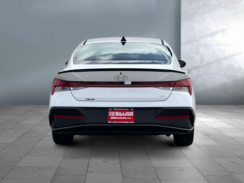 2025 Hyundai Elantra Hybrid