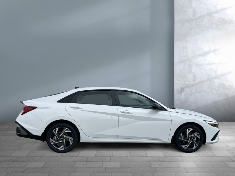 2025 Hyundai Elantra Hybrid