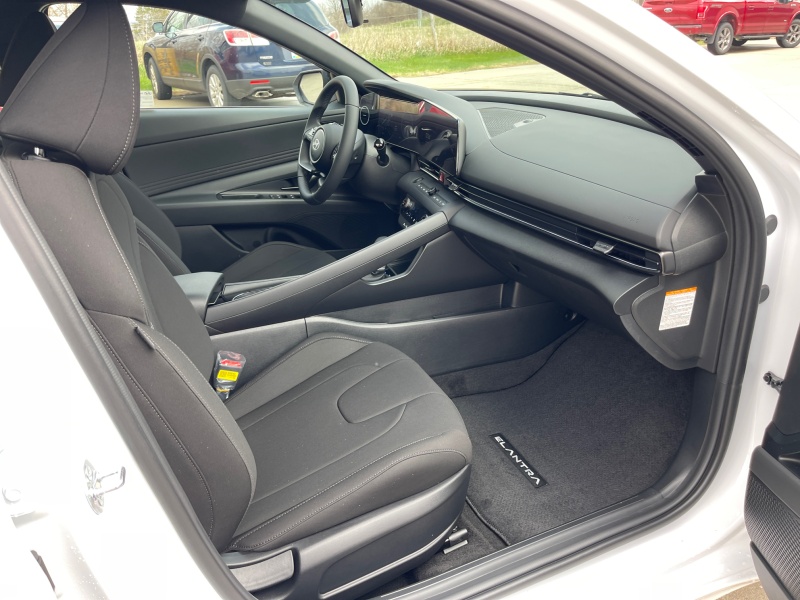 2025 Hyundai Elantra Hybrid