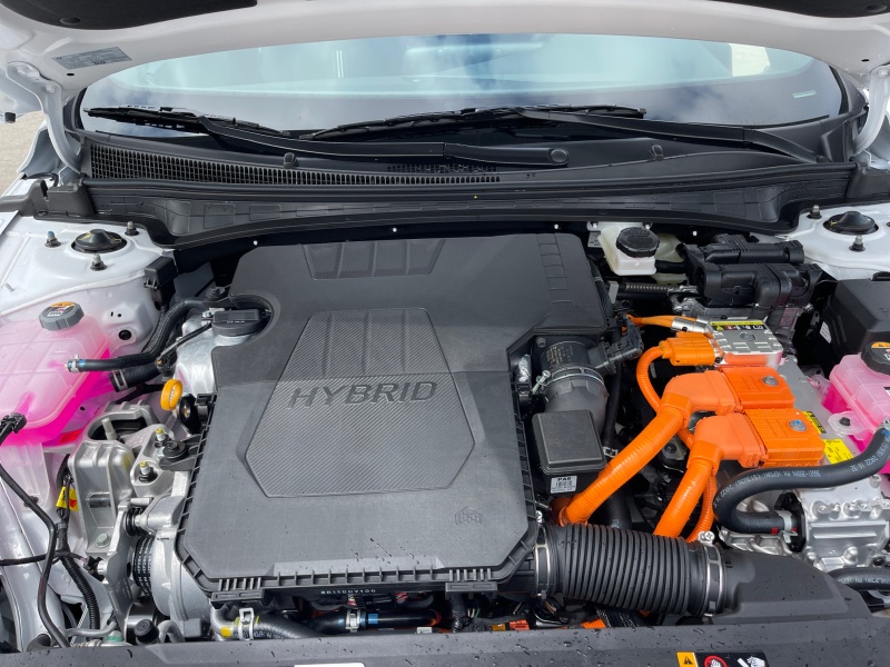 2025 Hyundai Elantra Hybrid