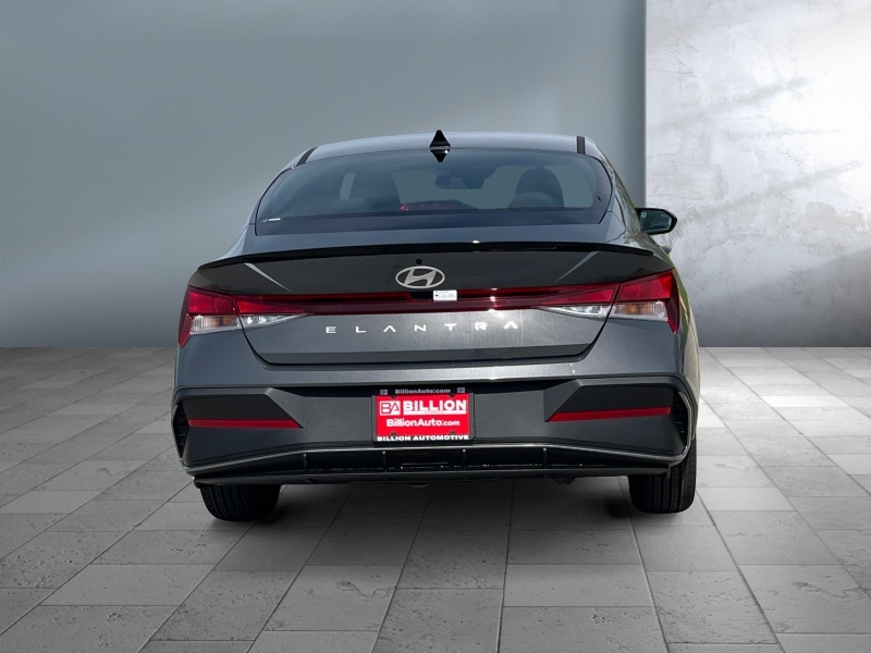 2025 Hyundai Elantra