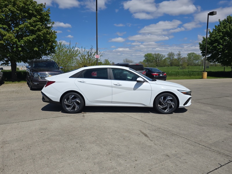 2025 Hyundai Elantra Hybrid