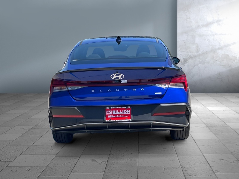 2025 Hyundai Elantra Hybrid