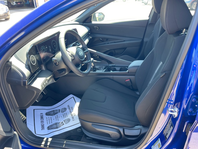 2025 Hyundai Elantra Hybrid