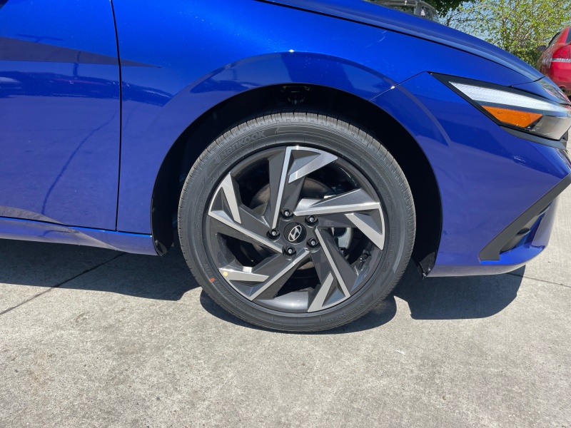 2025 Hyundai Elantra Hybrid