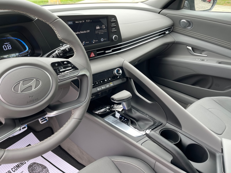 2025 Hyundai Elantra