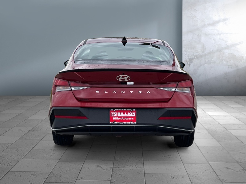 2025 Hyundai Elantra