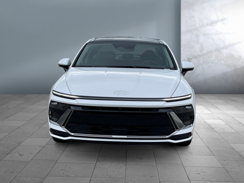 2025 Hyundai Sonata Hybrid