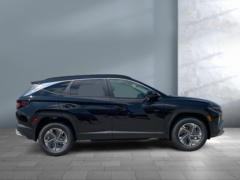 2025 Hyundai Tucson Hybrid