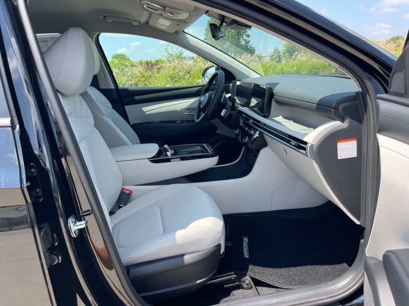 2025 Hyundai Tucson Hybrid
