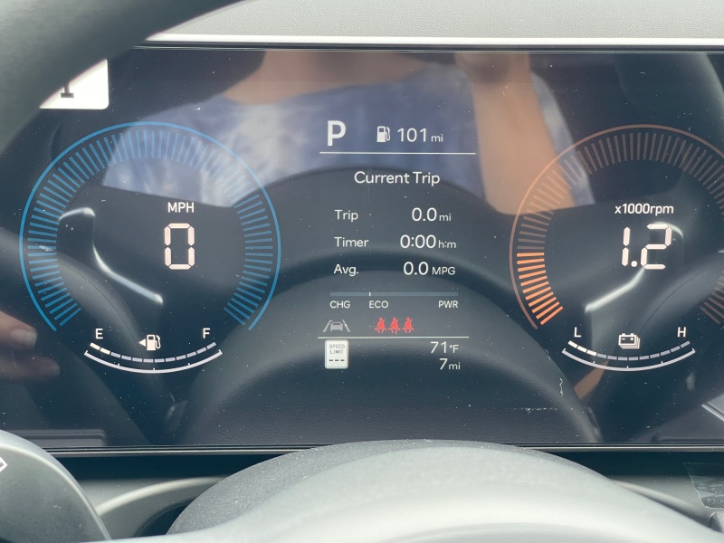 2025 Hyundai Tucson Hybrid