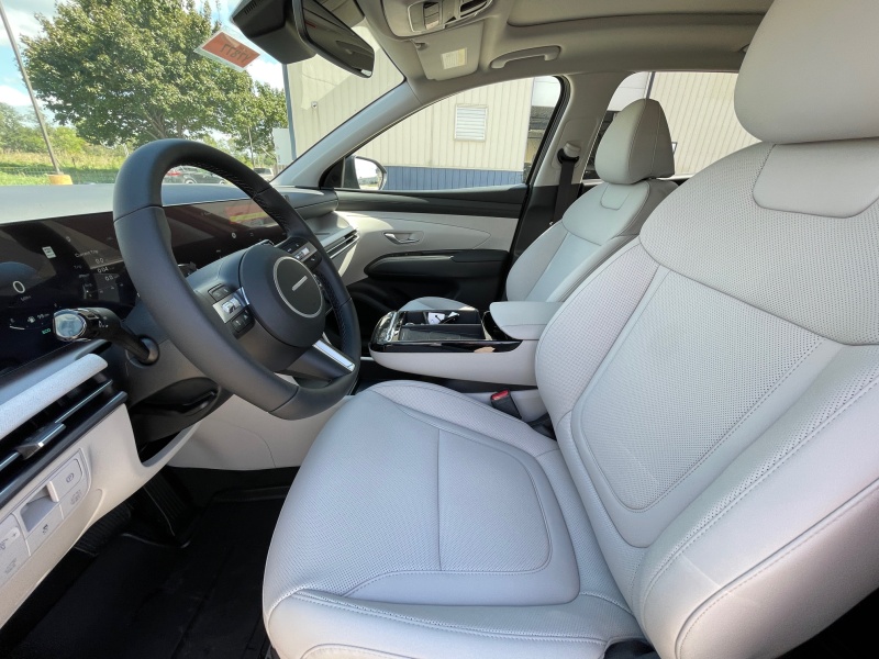 2025 Hyundai Tucson Hybrid